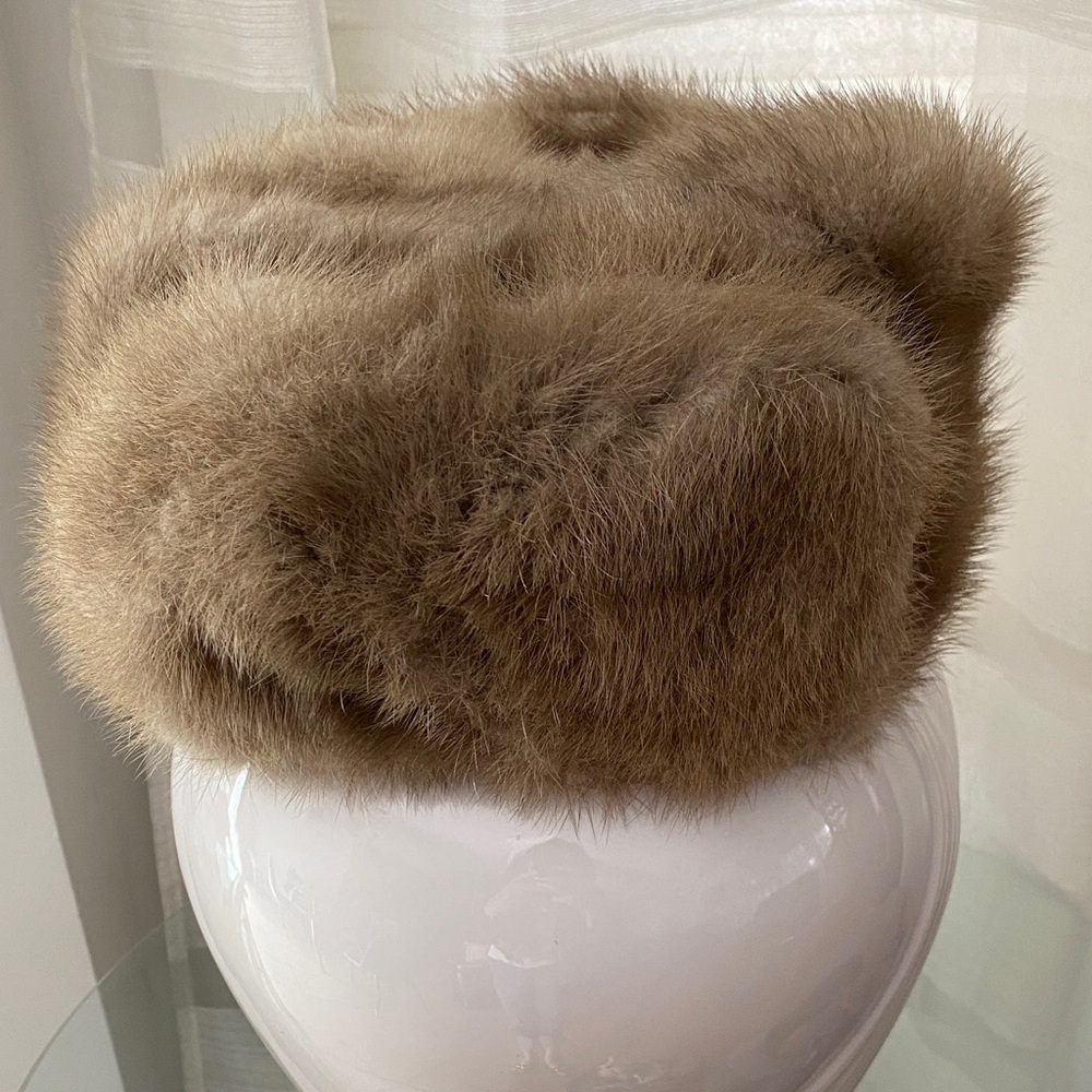 Elegant real mink  Fur Hat